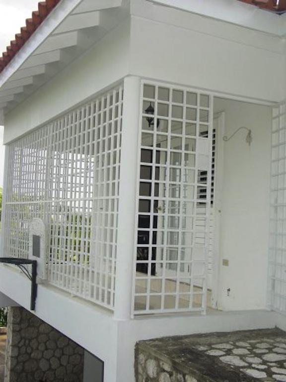 Hill Top Kingston Jamaica Cameră foto